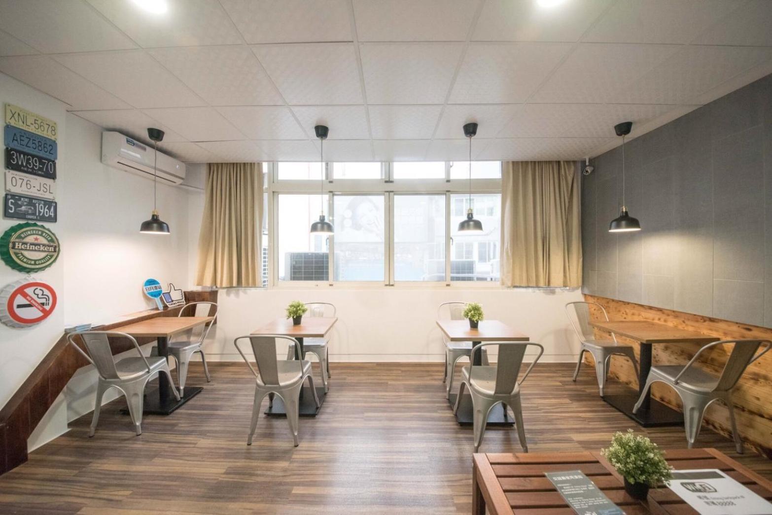 Deer Traveler Hostel หยูฉี ภายนอก รูปภาพ