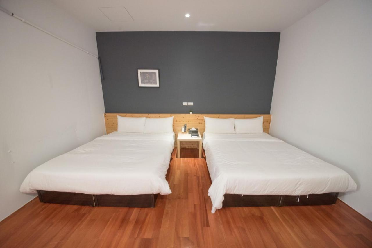 Deer Traveler Hostel หยูฉี ภายนอก รูปภาพ